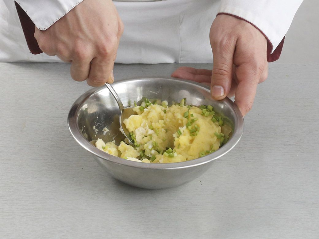 Рецепт: Зразы с картофельной начинкой в мультиварке - шаг 2