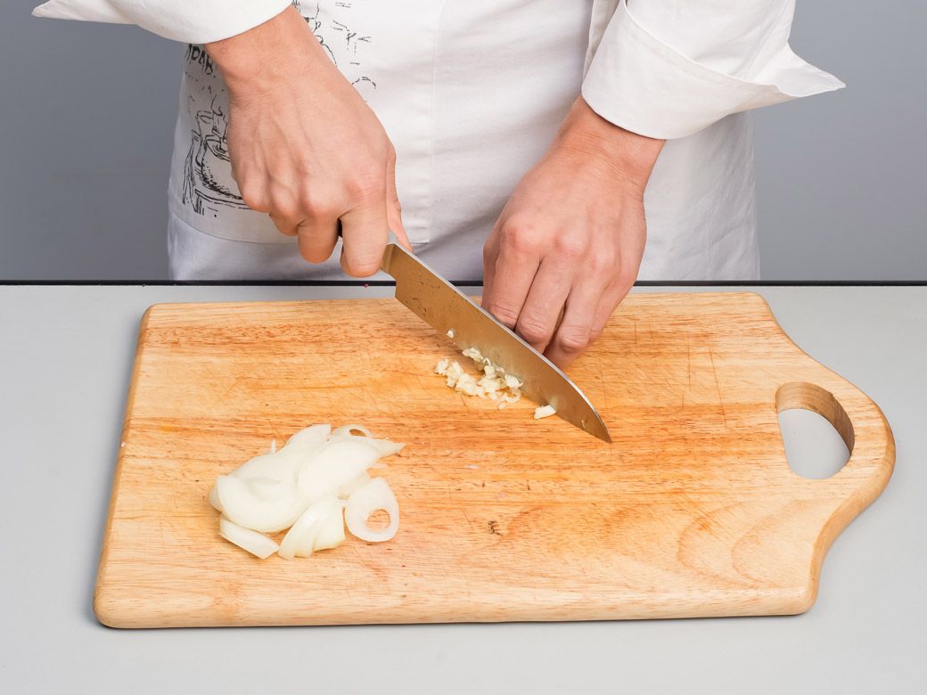 Кролик в сметано-горчичном соусе  в мультиварке - шаг 3