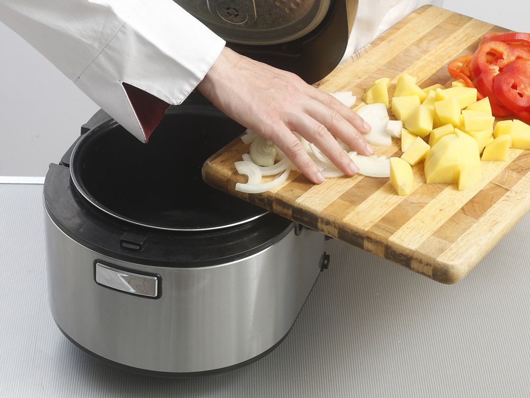 Рагу из индейки в мультиварке - шаг 3